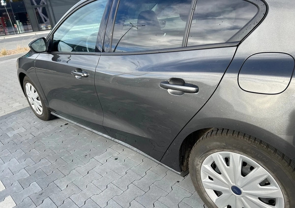 Ford Focus cena 53000 przebieg: 62500, rok produkcji 2018 z Wrocław małe 22